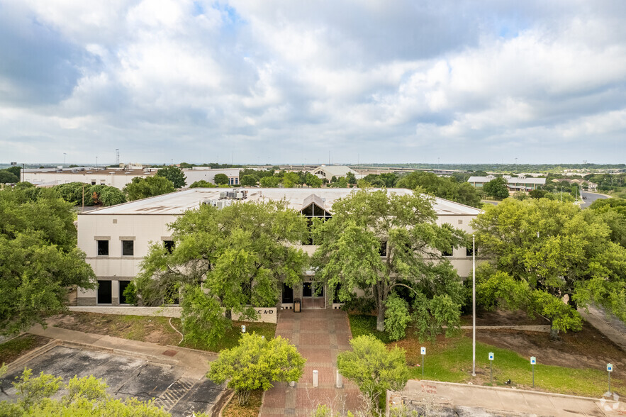 8314 Cross Park Dr, Austin, TX for rent - Primary Photo - Image 1 of 10