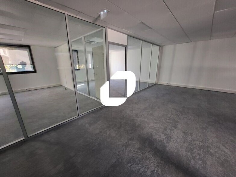 Office in Saint-Gratien to rent - Interior Photo - Image 2 of 20