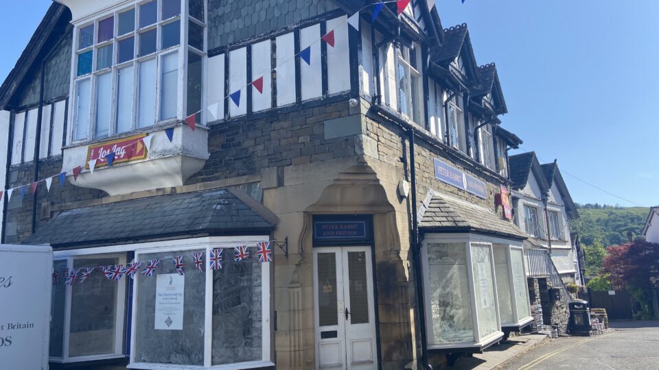 The Sq, Ambleside to rent - Building Photo - Image 2 of 2