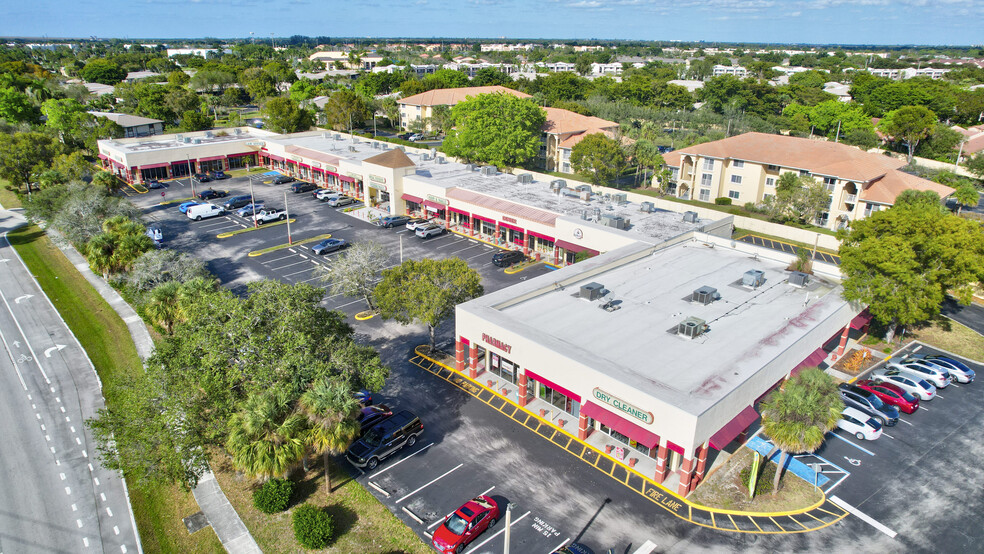 7118-7170 Nob Hill Rd, Tamarac, FL for rent - Building Photo - Image 1 of 44