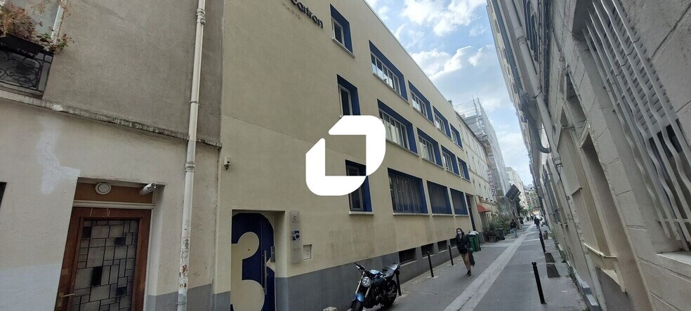 Office in Paris for sale - Building Photo - Image 1 of 6