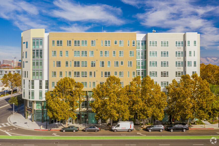 350 Barack Obama Blvd, San Jose, CA for rent - Building Photo - Image 3 of 4