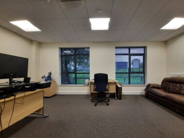 Riverside Way, Barrowford to rent Interior Photo- Image 1 of 5