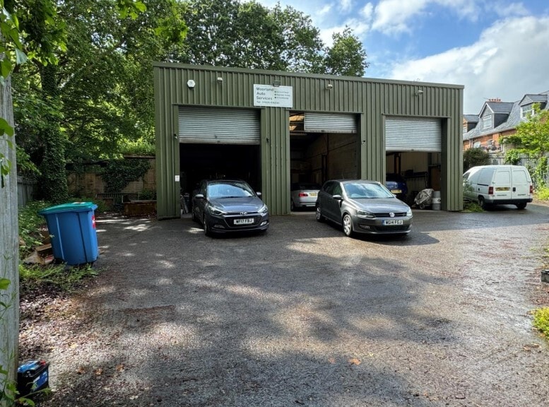 Pottery Rd, Bovey Tracey for sale - Building Photo - Image 1 of 1