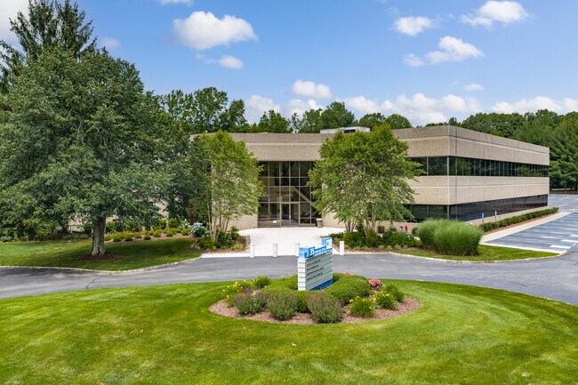 More details for 35 Corporate Dr, Trumbull, CT - Office / Medical to Rent