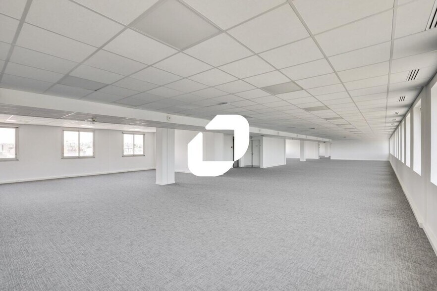 3/5 Allée De La Seine, Ivry-sur-Seine to rent - Building Photo - Image 2 of 54