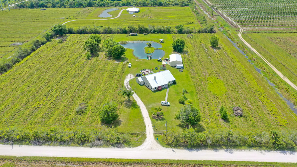 5563 Koblegard Rd, Fort Pierce, FL for sale - Primary Photo - Image 1 of 1