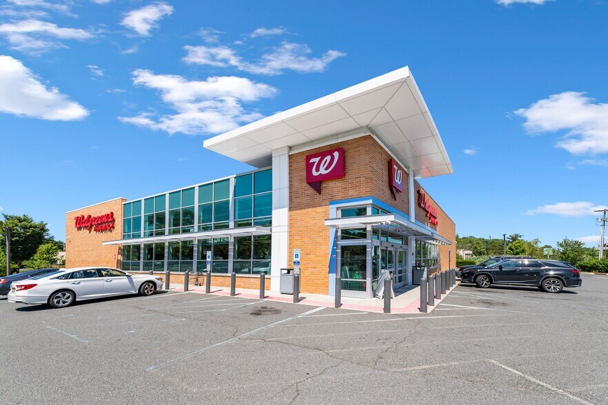 339 Matawan Rd, Matawan, NJ for sale - Building Photo - Image 1 of 1