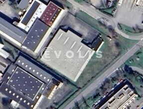 Saint-Quentin-Fallavier - Aerial  map view