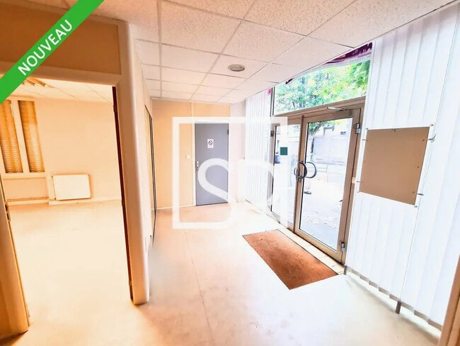 Location Commerce 65 m²