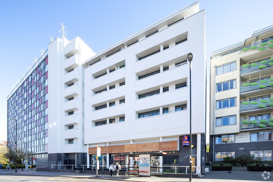 390-398 London Rd, Croydon to rent - Building Photo - Image 2 of 2