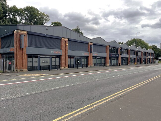 More details for 116-121 Bury New Rd, Manchester - Office, Retail to Rent