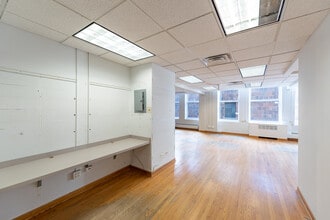 29 E Madison St, Chicago, IL to rent Interior Photo- Image 2 of 7