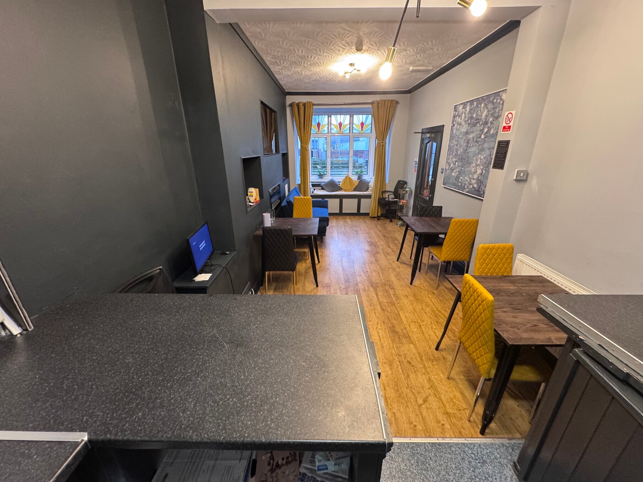 86-88 Queen Victoria Rd, Llanelli to rent Interior Photo- Image 1 of 7