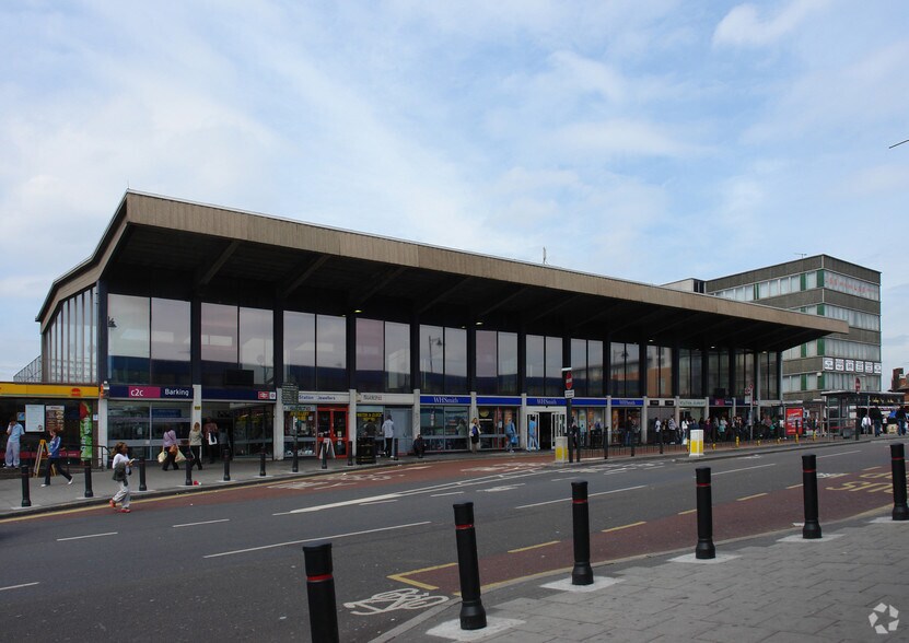 Station Para, Barking for sale - Primary Photo - Image 1 of 1