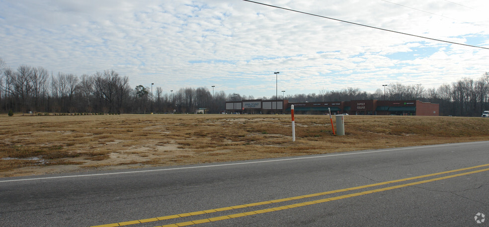 Halifax Rd, Rocky Mount, NC for sale - Primary Photo - Image 1 of 1