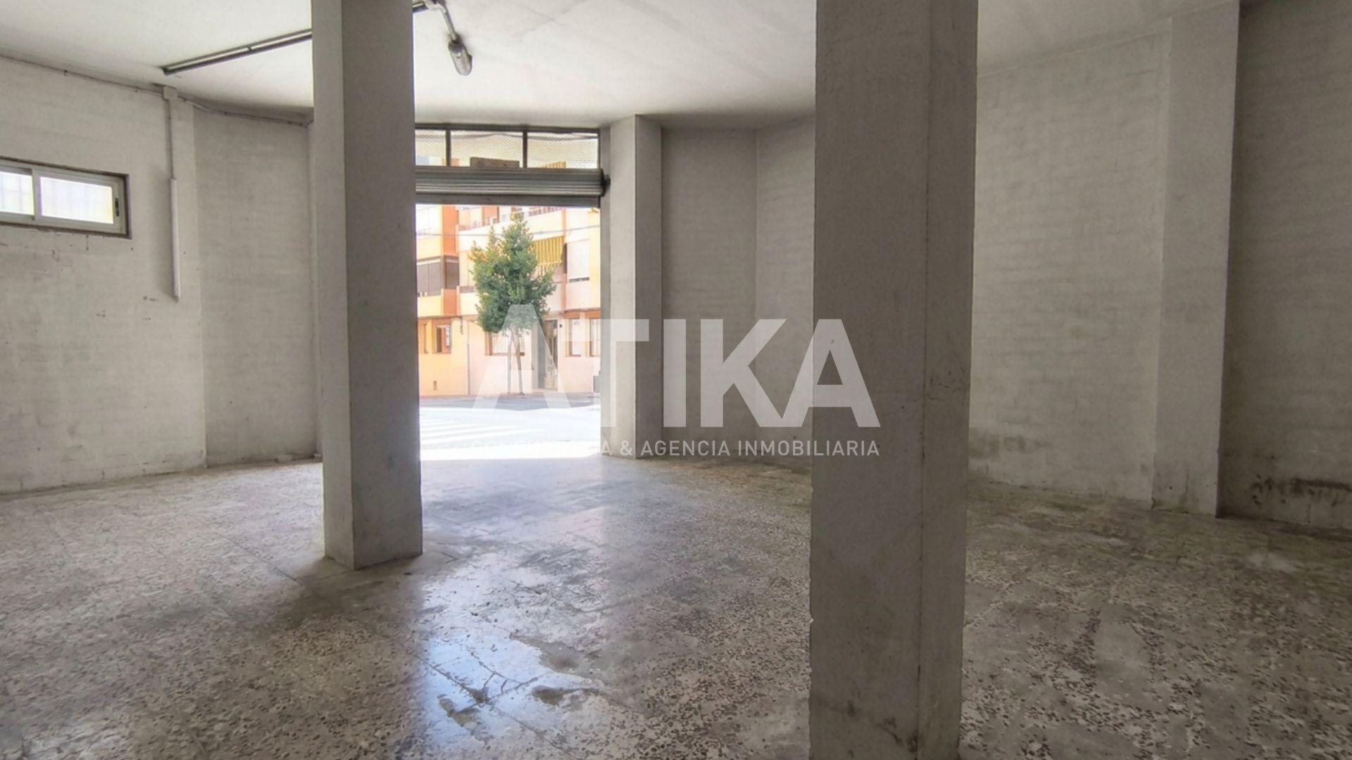 Retail in Ontinyent, Valencia for sale Interior Photo- Image 1 of 7