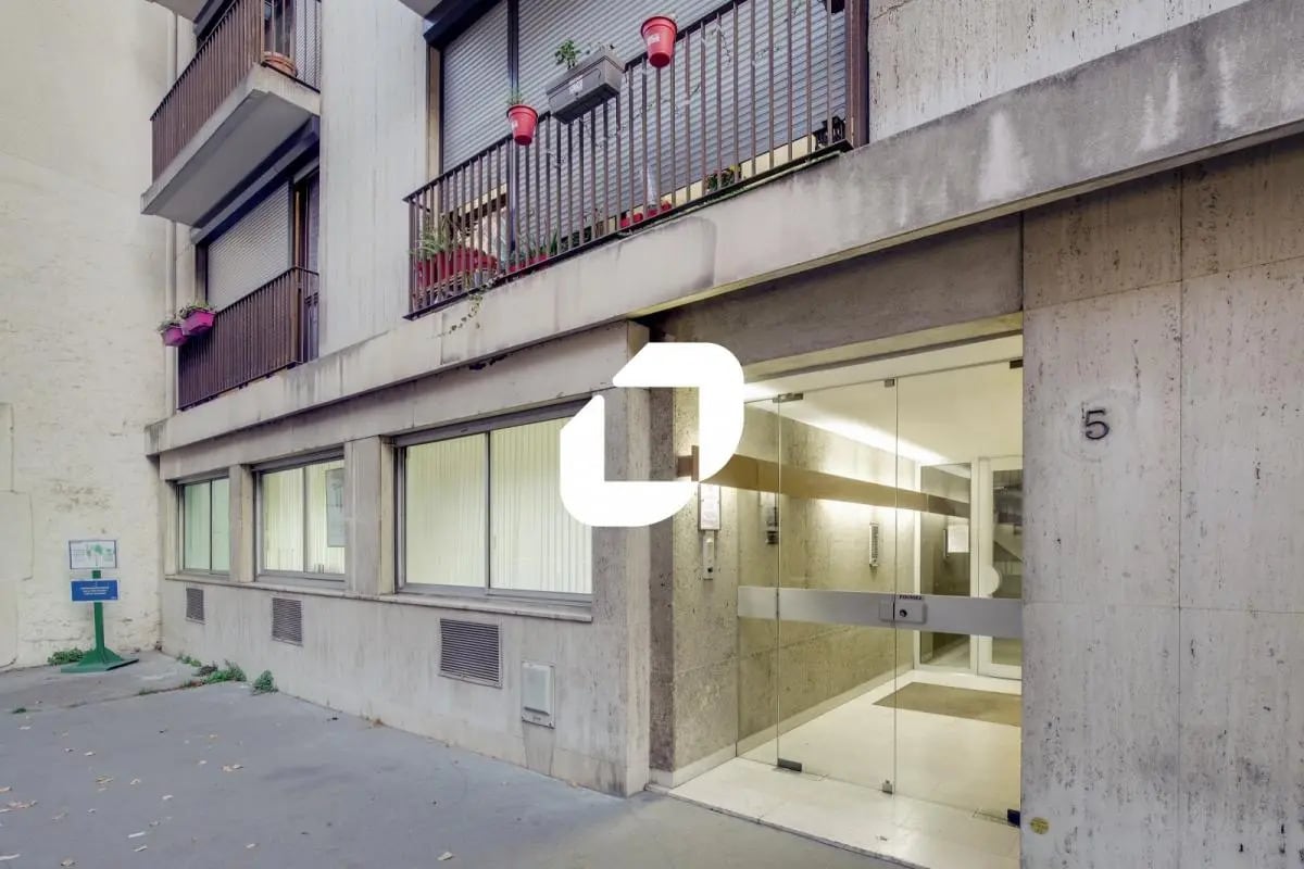 Office in Paris for sale Building Photo- Image 1 of 13