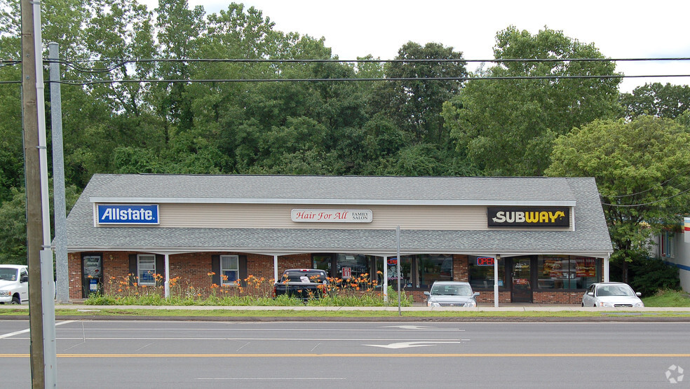 244 Queen St, Southington, CT for sale - Building Photo - Image 1 of 1