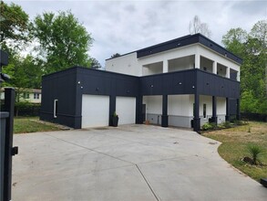 10570 Parsons Rd, Duluth, GA for sale Building Photo- Image 1 of 2