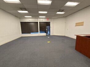 321-395 E Dundee Rd, Wheeling, IL to rent Building Photo- Image 1 of 11