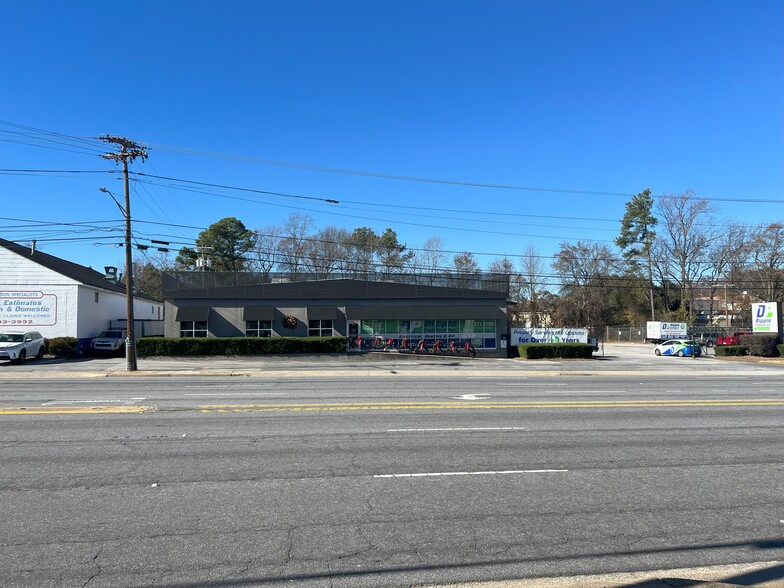 211 N Pleasantburg Dr, Greenville, SC for sale - Building Photo - Image 1 of 1