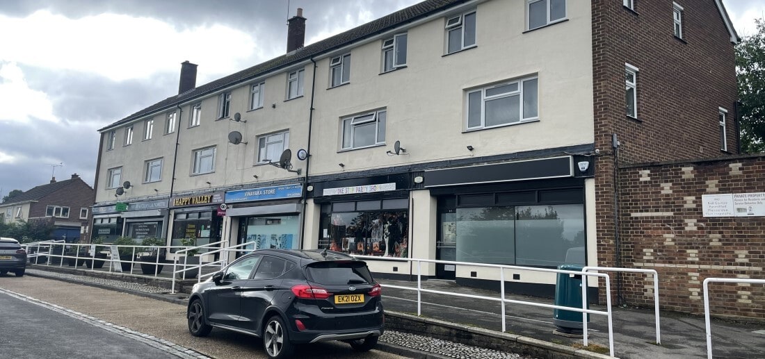 27 Gloucester Rd, Maidenhead to rent Building Photo- Image 1 of 2