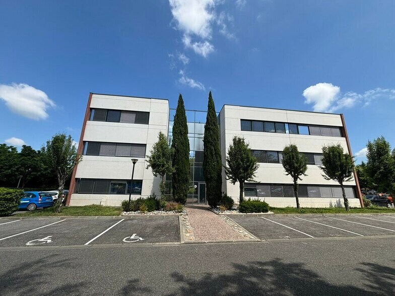 76 Rue Saint-Jean, Balma to rent - Building Photo - Image 3 of 15