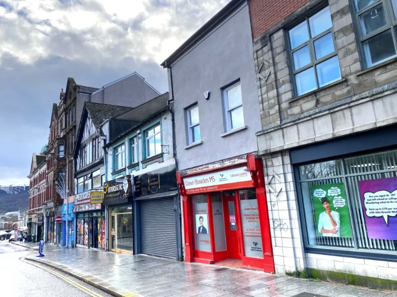 110 High St, Merthyr Tydfil to rent - Primary Photo - Image 1 of 1