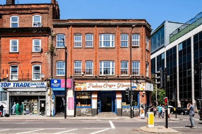 More details for 147-151 Commercial Rd, London - Office to Rent
