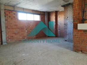 Retail in Cáceres, Cáceres to rent Interior Photo- Image 1 of 3