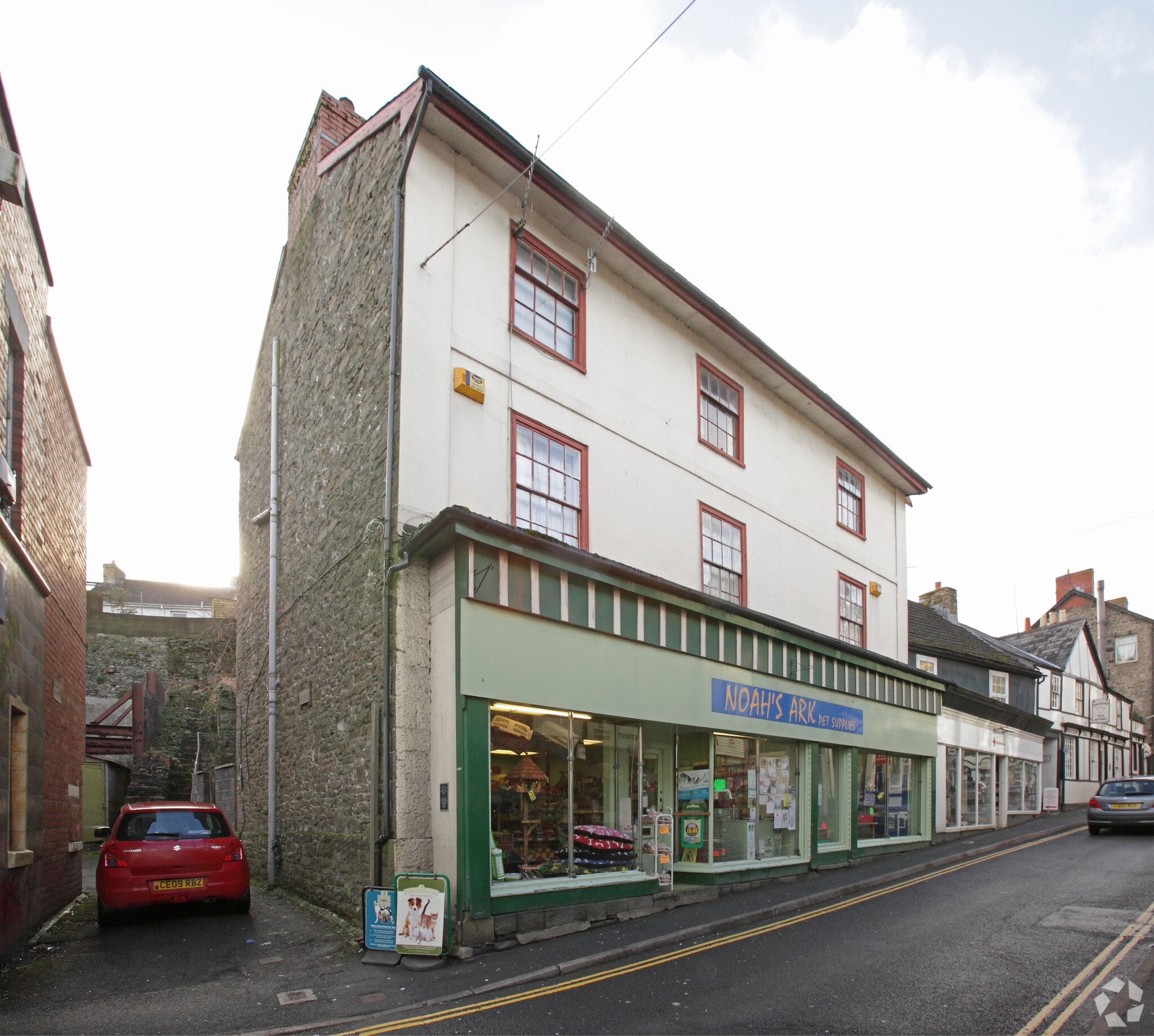 26 High St, Builth Wells for sale Primary Photo- Image 1 of 28
