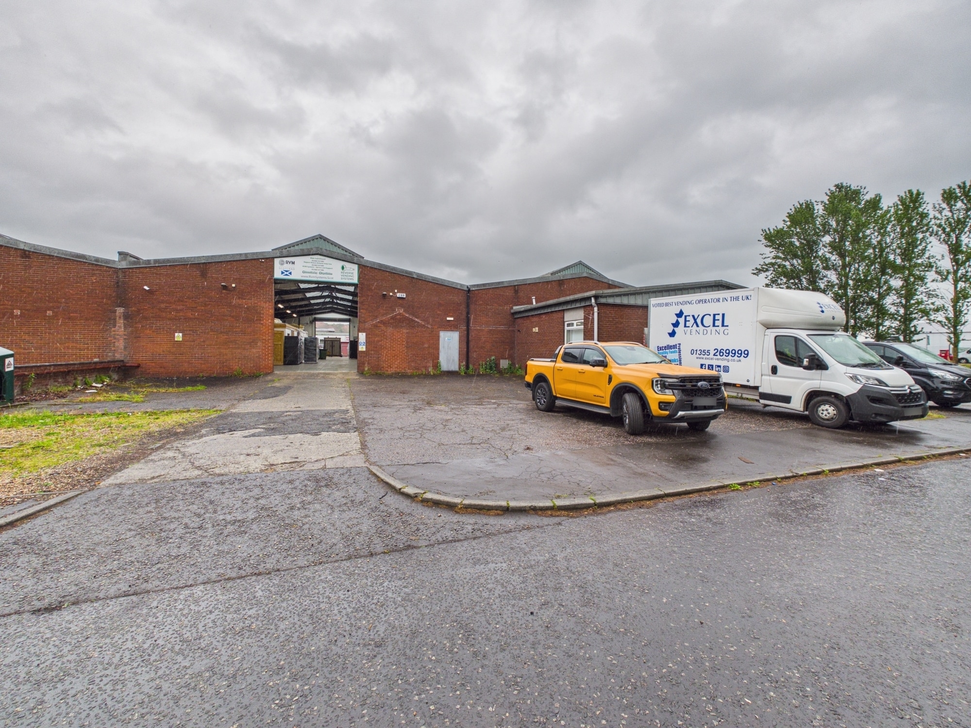 Ligget Syke Pl, Broxburn to rent Building Photo- Image 1 of 16