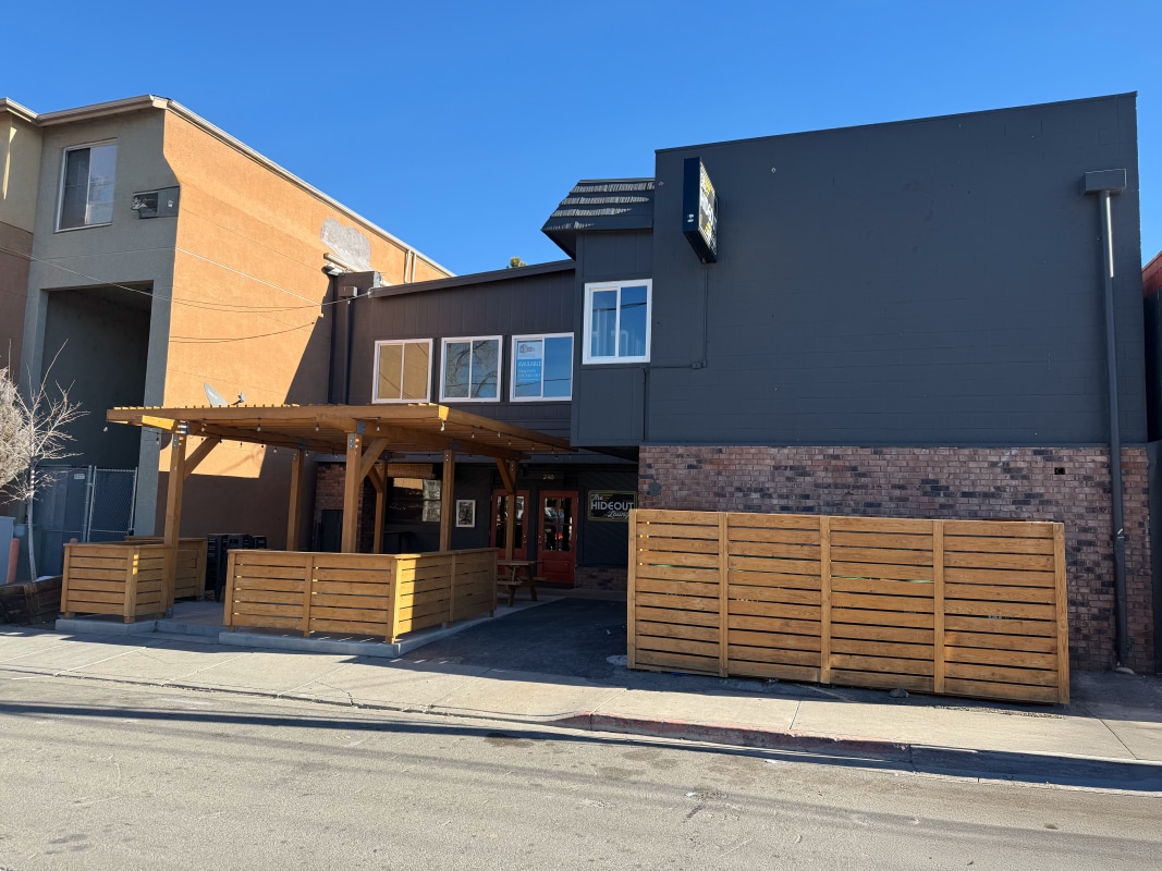 215-250 S Wells Ave, Reno, NV to rent Building Photo- Image 1 of 4