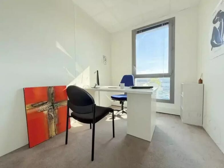 Office in Francheville for sale - Interior Photo - Image 2 of 14