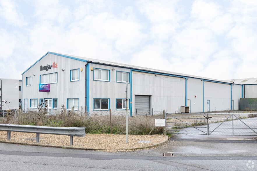 Cecil Pashley Way, Shoreham By Sea for sale - Building Photo - Image 2 of 11