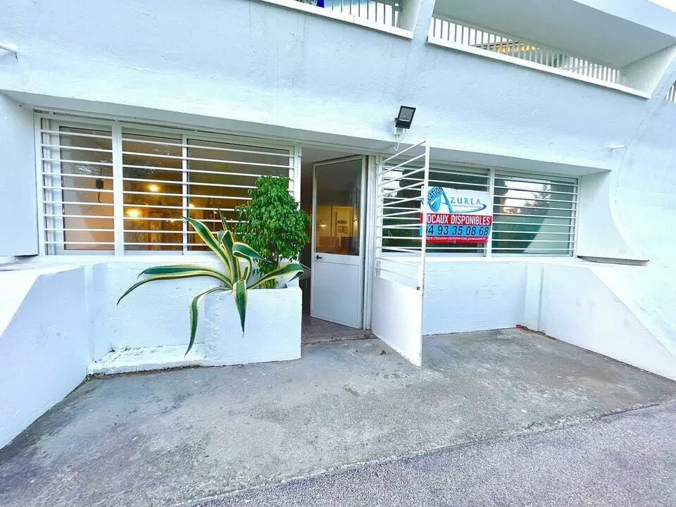 Location Commerce 87 m² - Photo 1