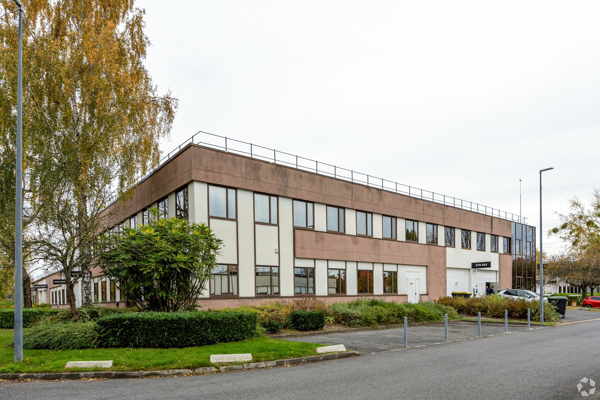 13 Rue De La Perdrix Les Sitelles, Tremblay-en-France to rent Primary Photo- Image 1 of 4