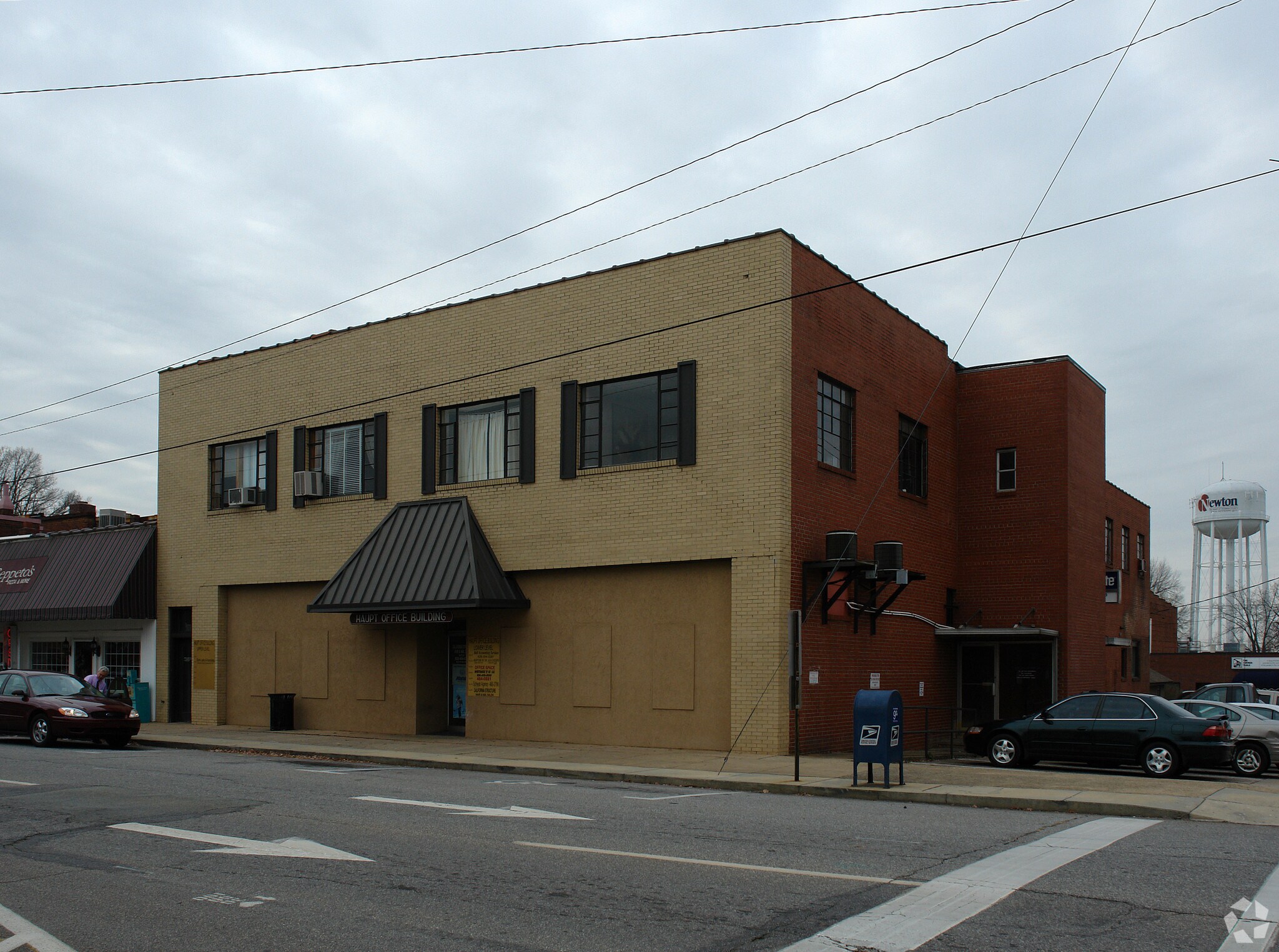 118 N College Ave, Newton, NC for sale Primary Photo- Image 1 of 1