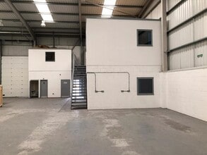 Tom Dando Clos, Normanton to rent Interior Photo- Image 1 of 3