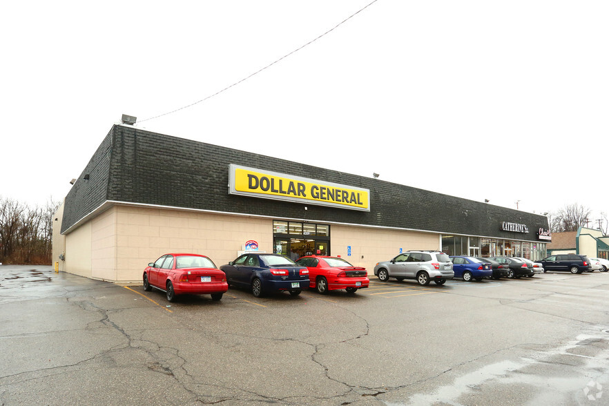 4359 W Saginaw Hwy, Lansing, MI for rent - Primary Photo - Image 1 of 10