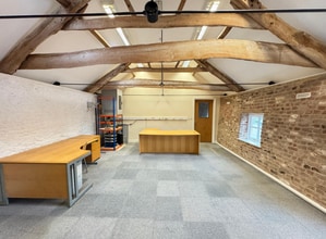 Main Rd, Middlezoy to rent Interior Photo- Image 2 of 4