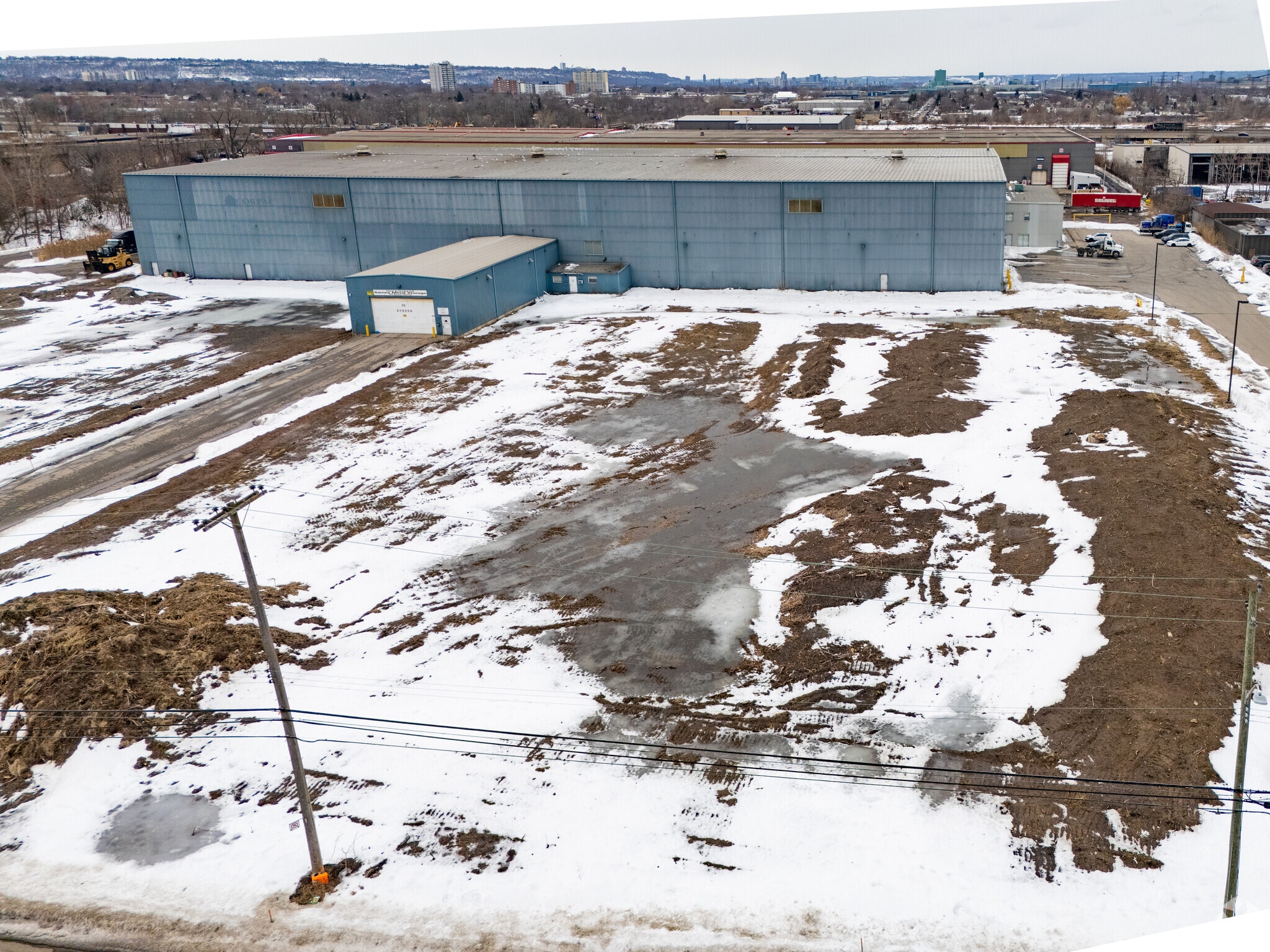 475 Kenora Av, Hamilton, ON to rent Primary Photo- Image 1 of 3