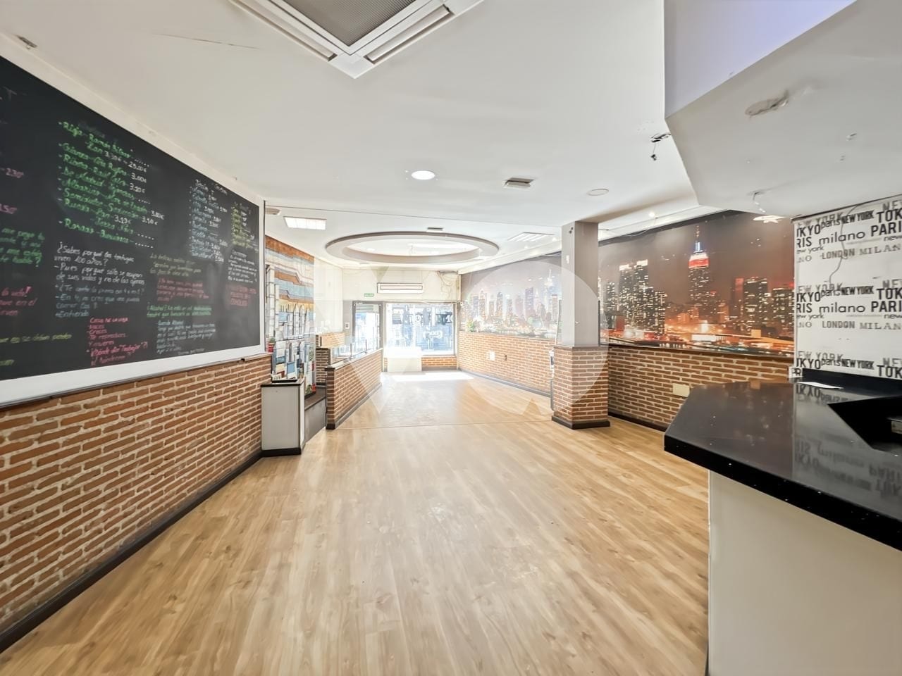 Retail in Torrejón de Ardoz, Madrid to rent Interior Photo- Image 1 of 14