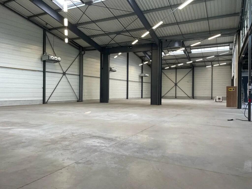 Location Local d'activités 852 m² à 4 688 m² - Photo 1