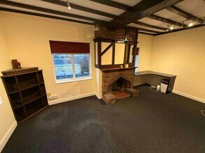 34 Church St, Uttoxeter to rent Interior Photo- Image 2 of 7