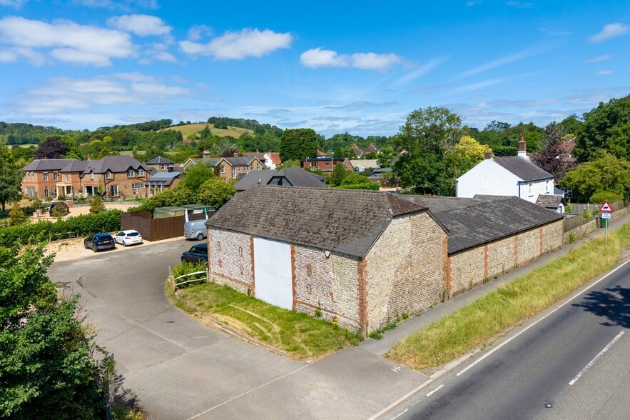 Findon Rd, Worthing to rent - Aerial - Image 3 of 37