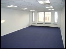 112-116 Western Rd, Hove to rent - Interior Photo - Image 2 of 34