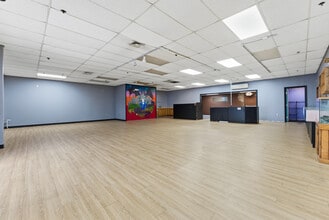 45-65 Southwick Rd, Westfield, MA to rent Interior Photo- Image 2 of 12