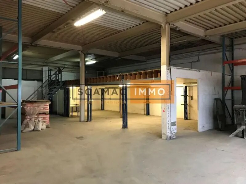 Light Industrial in Noisy-le-Grand to rent Building Photo- Image 1 of 11
